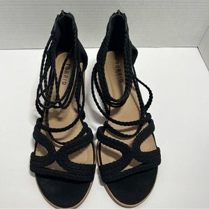 Torrid 10.5 Black Multi Braided Strap Block Heels Sandals